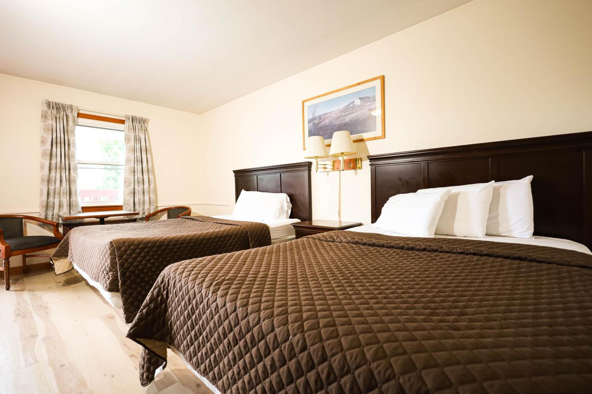 Chatham Travel Lodge Old Chatham Extérieur photo